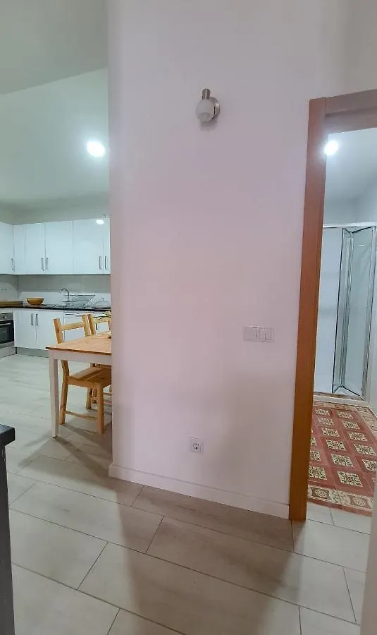 Mezzanine 4 Faro Apartment
